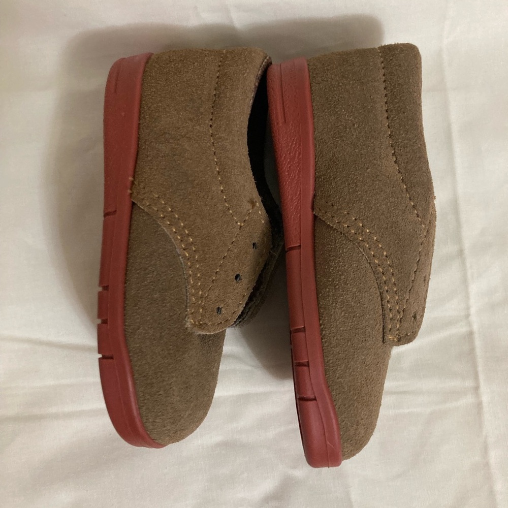 Baby STEP & STRIDE Genuine Suede Oxfords Size 3  NWOT